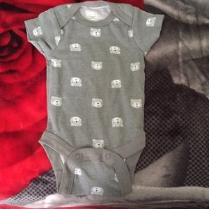 Boy bodysuit for newborn